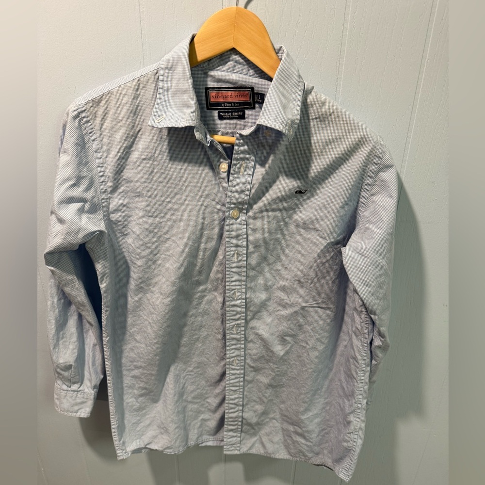 Boy vineyard vines botton down